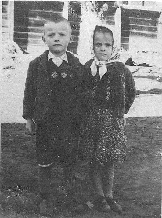 Simion_and_Uca_Dragan_-_Vurpar_1954